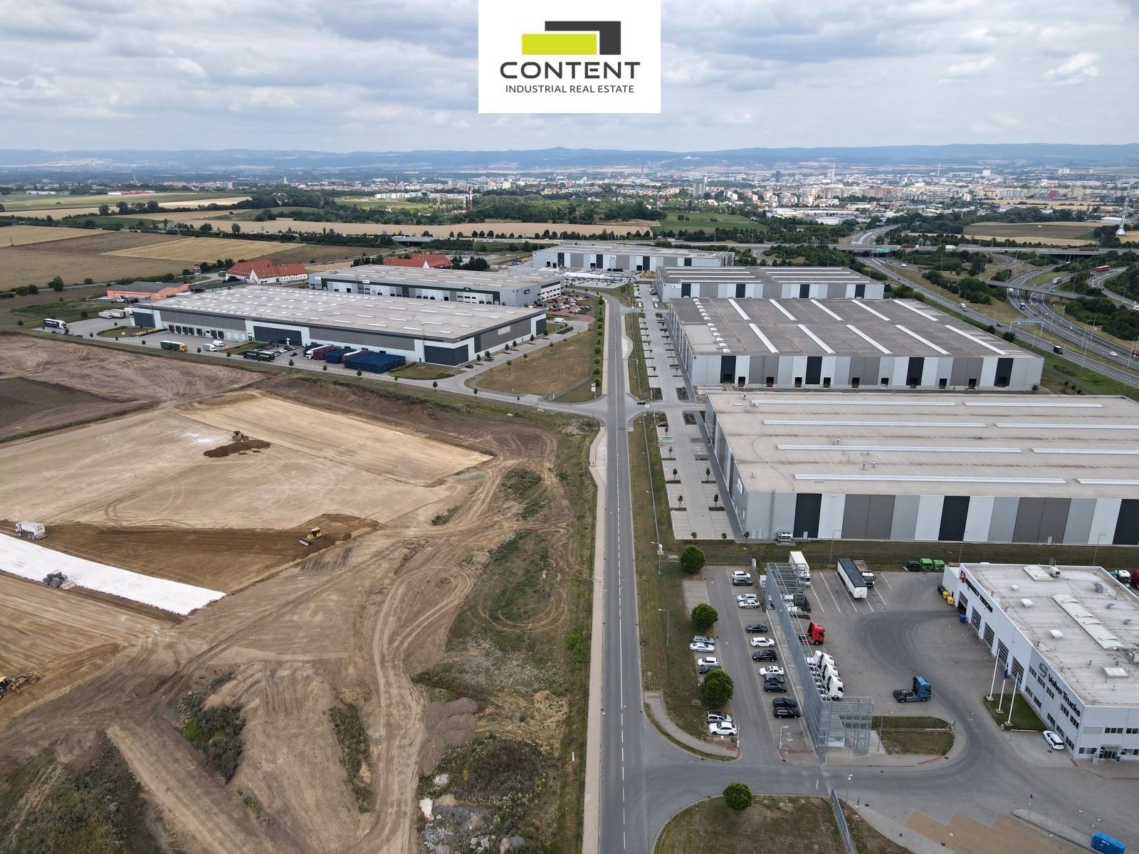 Pronájem komerčního prostoru 1700 m² - foto 9