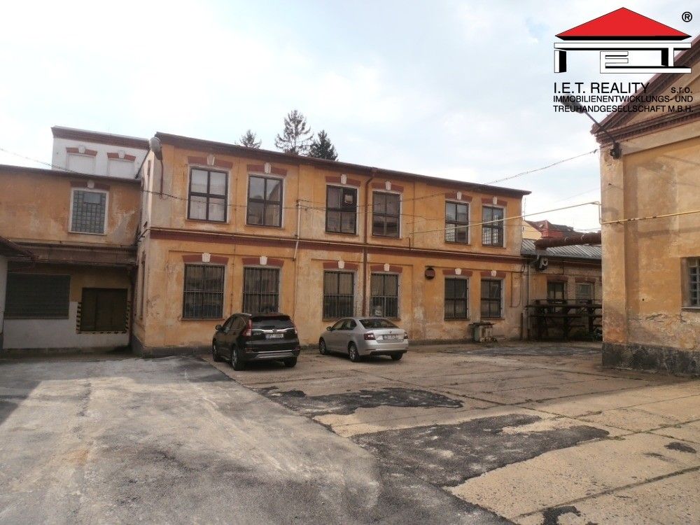 Prodej komerčního prostoru 8650 m² - foto 18