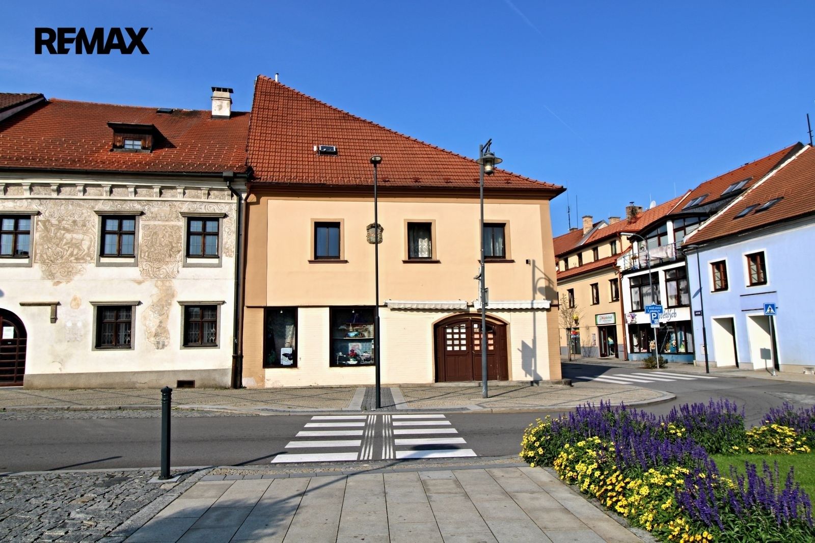 Prodej nemovitosti 460 m² - foto 2