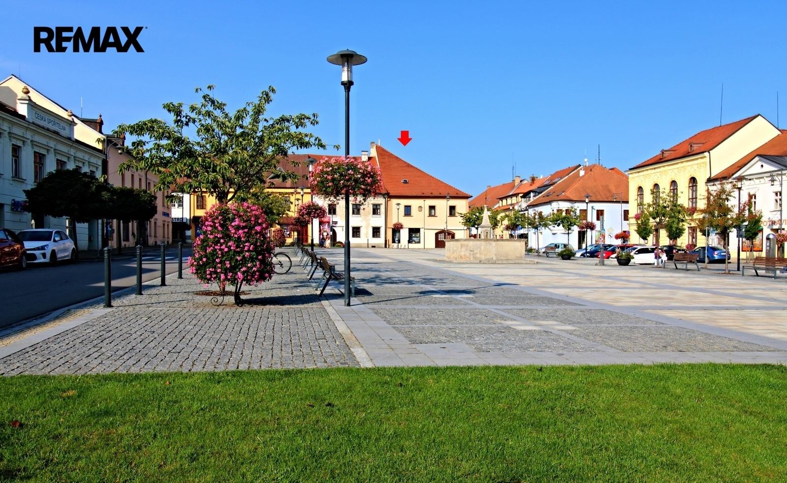 Prodej nemovitosti 460 m² - foto 1