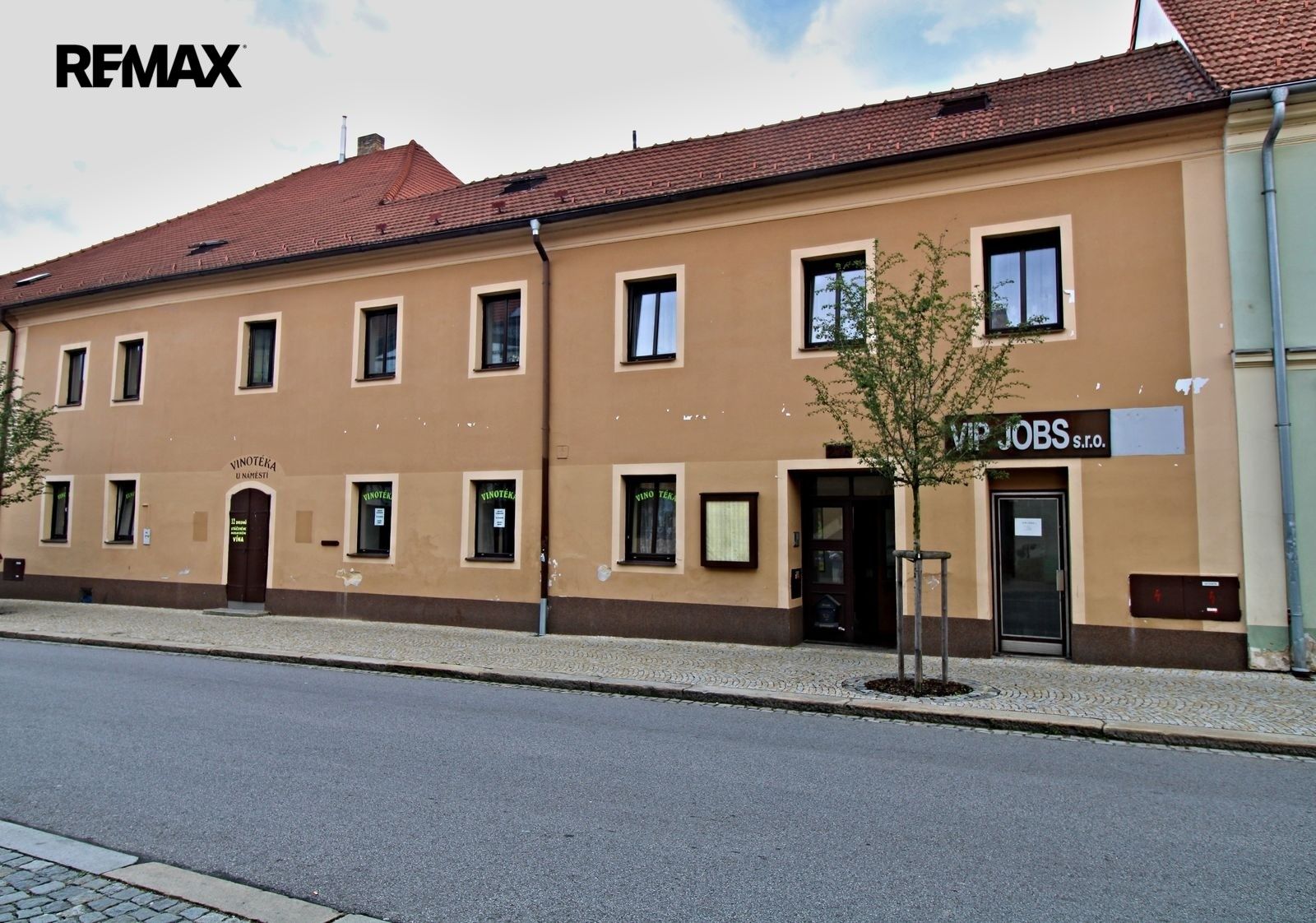 Prodej nemovitosti 460 m² - foto 4