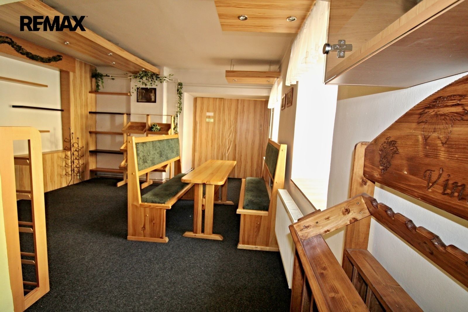 Prodej nemovitosti 460 m² - foto 13