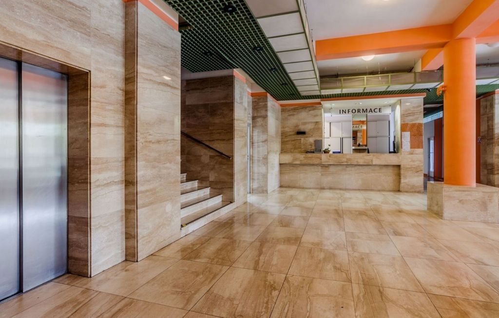 Pronájem komerčního prostoru 150 m² - foto 2