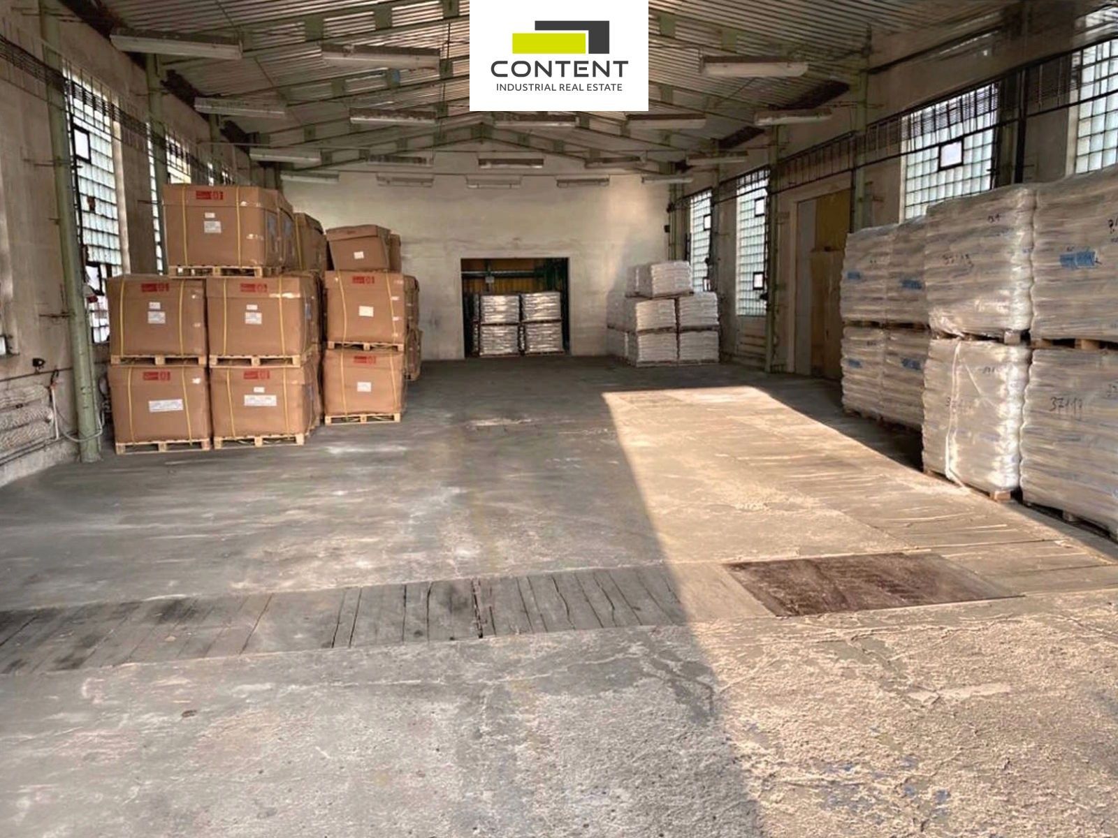 Pronájem komerčního prostoru 456 m² - foto 1