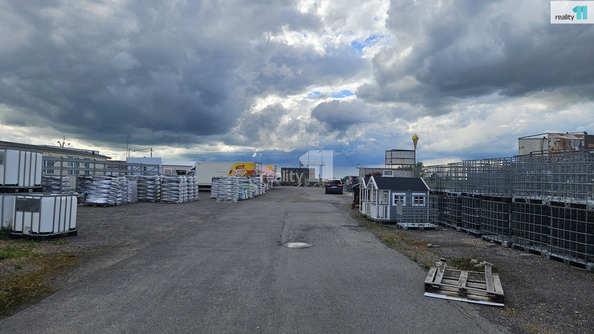 Pronájem nemovitosti 5000 m² - foto 8