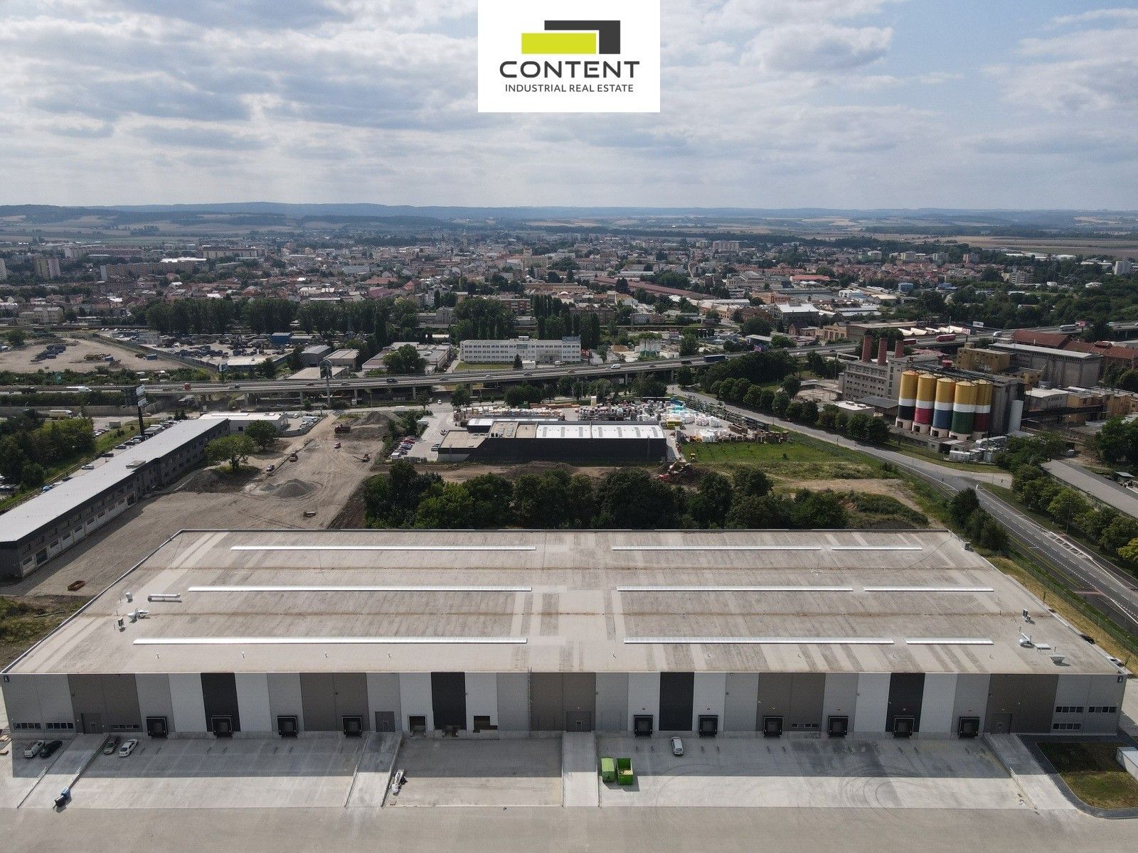 Pronájem komerčního prostoru 2000 m² - foto 9