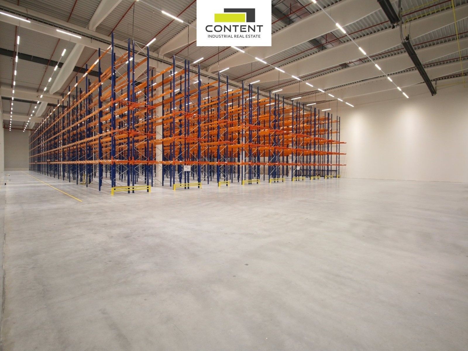 Pronájem komerčního prostoru 5920 m² - foto 1