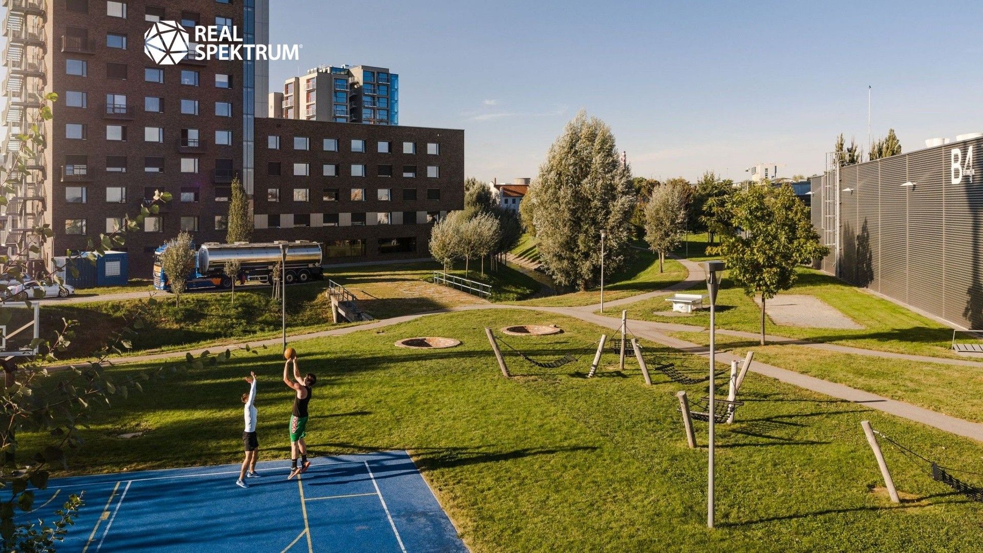 Pronájem komerčního prostoru 765 m² - foto 8