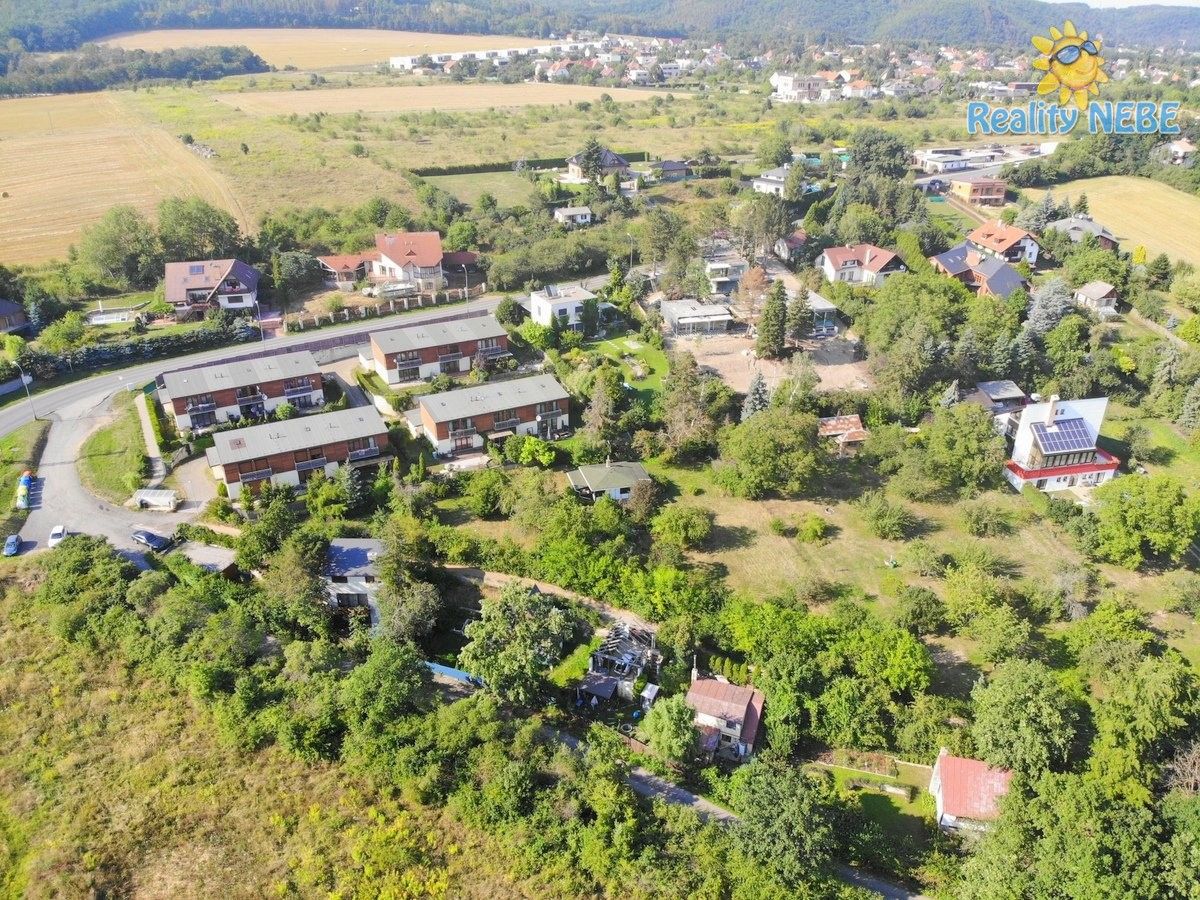 Prodej pozemku 2142 m² - foto 1