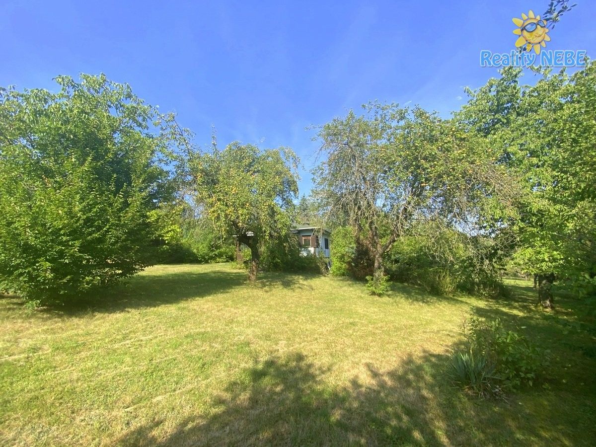 Prodej pozemku 2142 m² - foto 4
