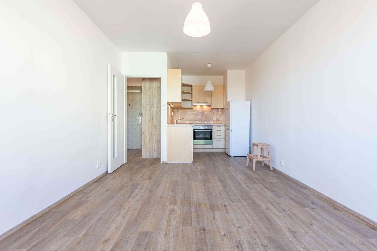 Pronájem bytu 2+kk 42 m² - foto 1