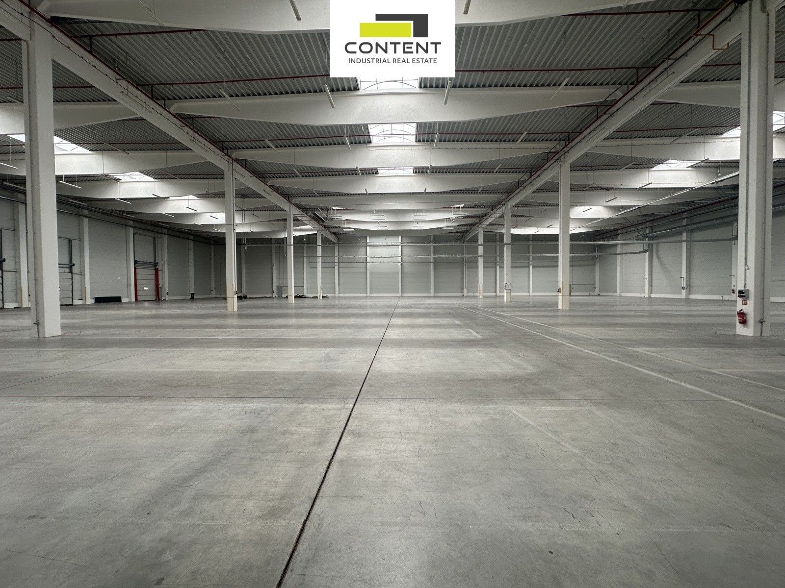 Pronájem komerčního prostoru 24000 m² - foto 1