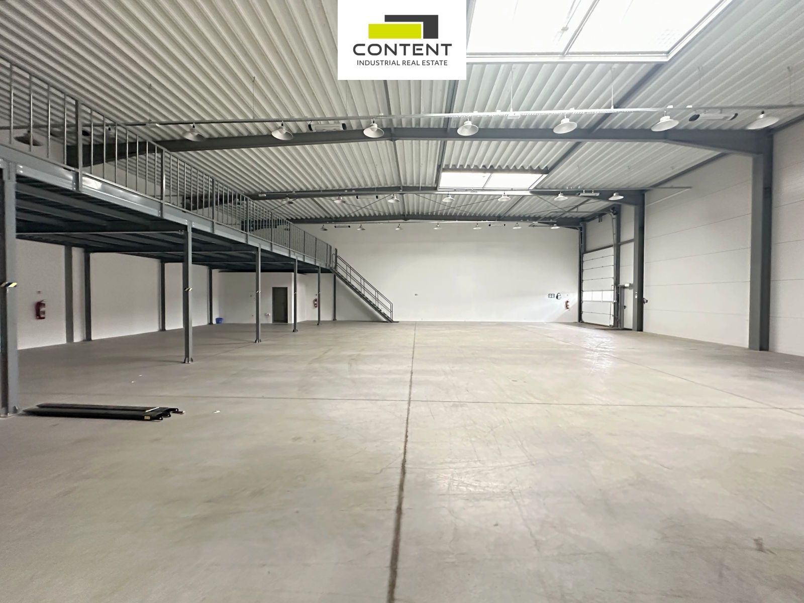 Pronájem komerčního prostoru 540 m² - foto 9