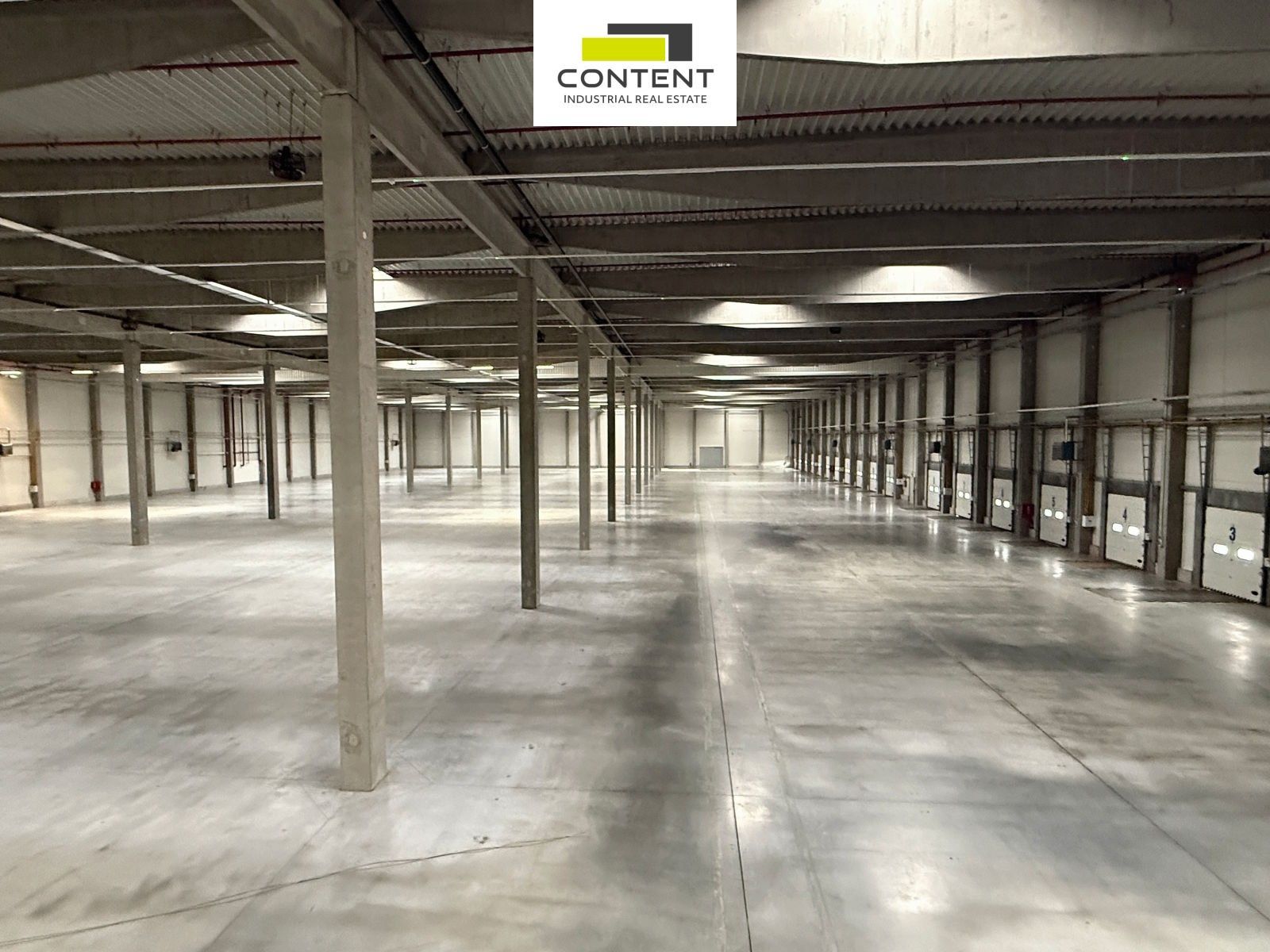 Pronájem komerčního prostoru 2377 m² - foto 4
