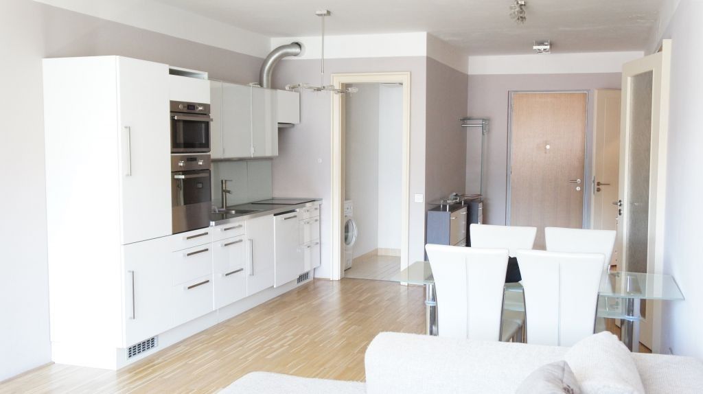 Prodej bytu 2+kk 77 m² - foto 1