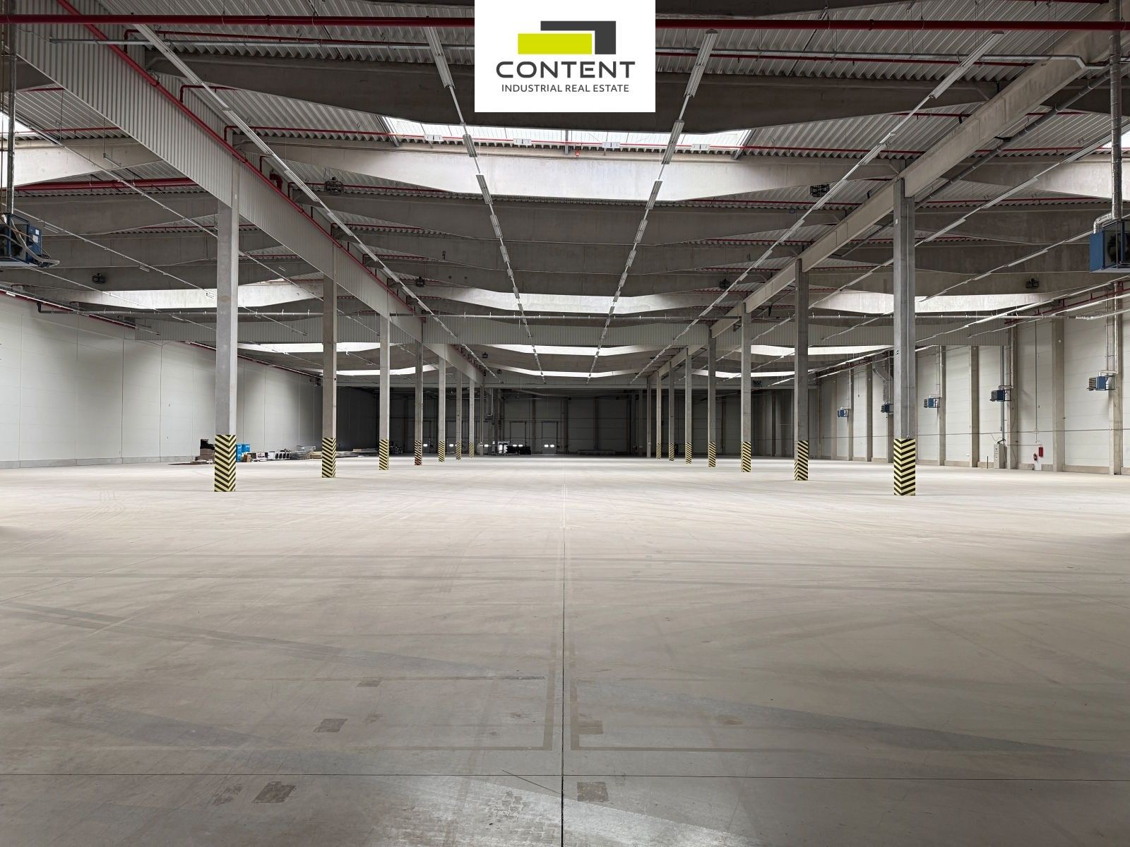 Pronájem komerčního prostoru 2377 m² - foto 12