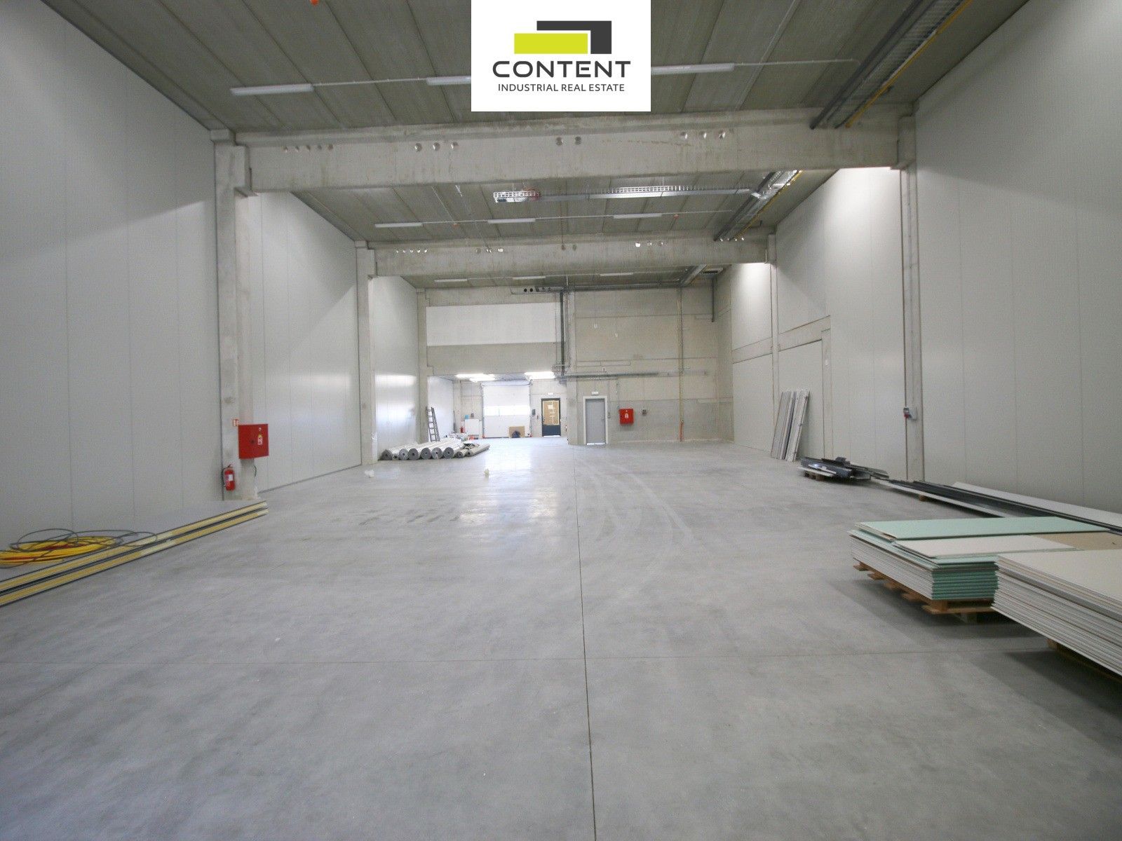 Pronájem komerčního prostoru 2460 m² - foto 5
