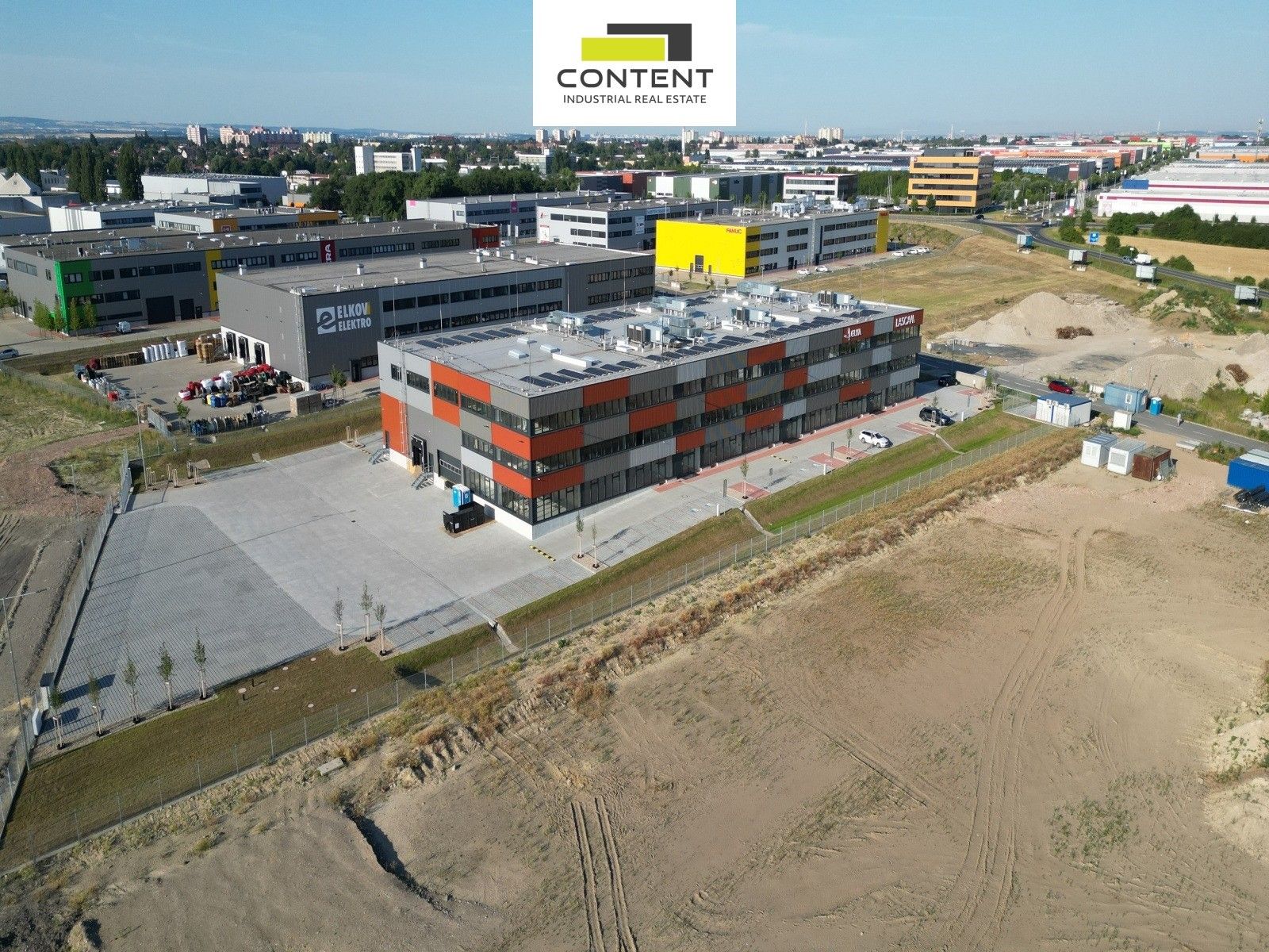 Pronájem komerčního prostoru 2460 m² - foto 14