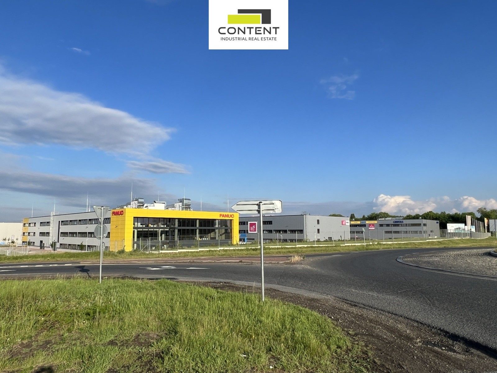 Pronájem komerčního prostoru 2460 m² - foto 19