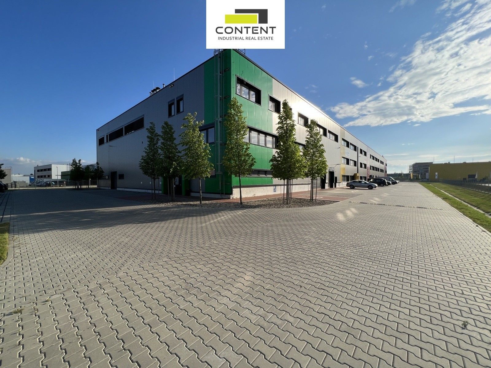 Pronájem komerčního prostoru 2460 m² - foto 18