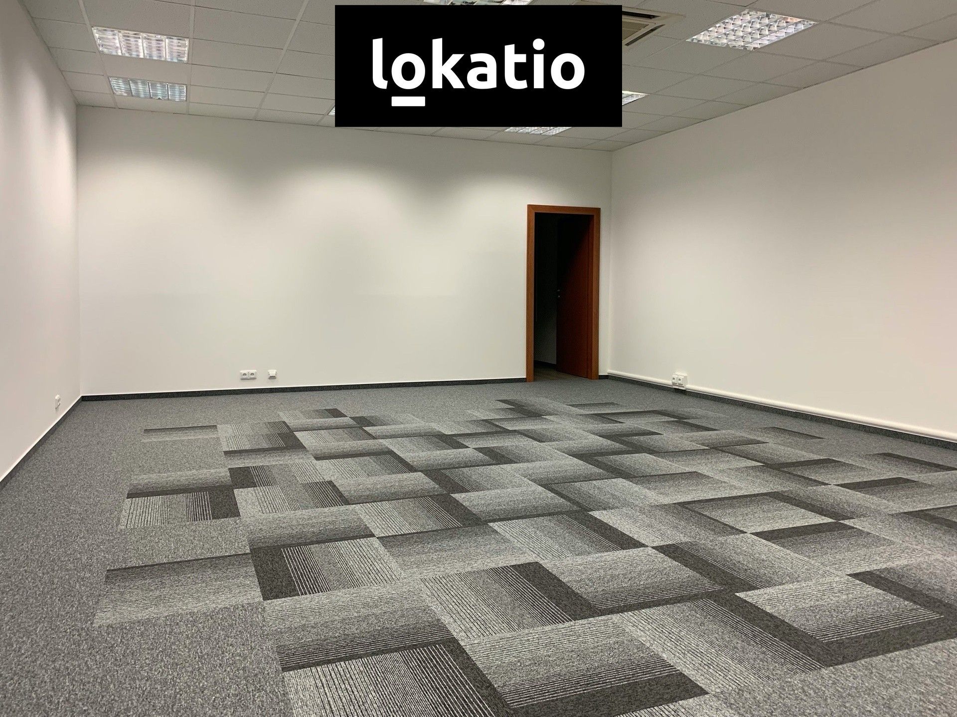 Pronájem komerčního prostoru 1055 m² - foto 3