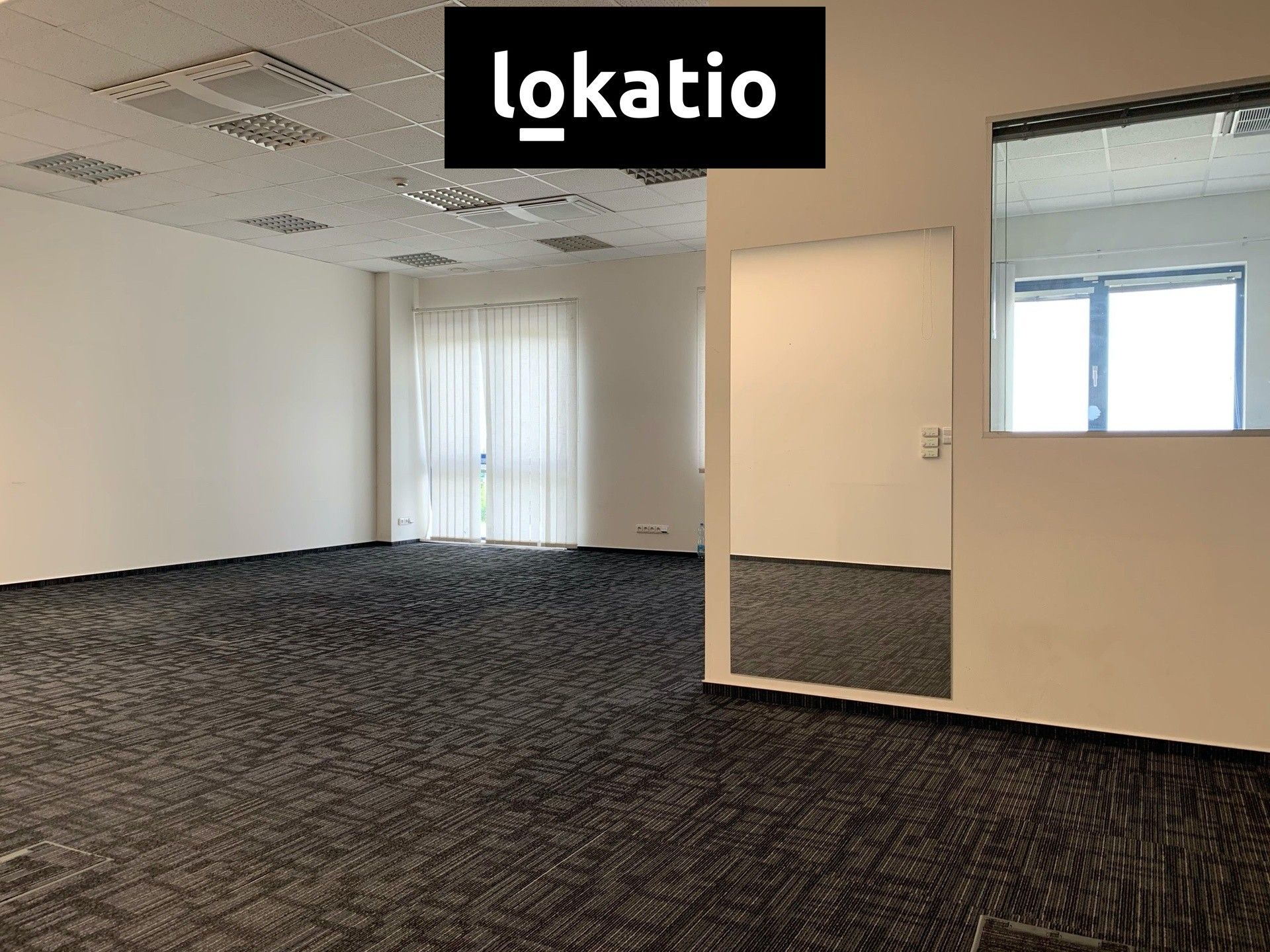 Pronájem komerčního prostoru 1055 m² - foto 12
