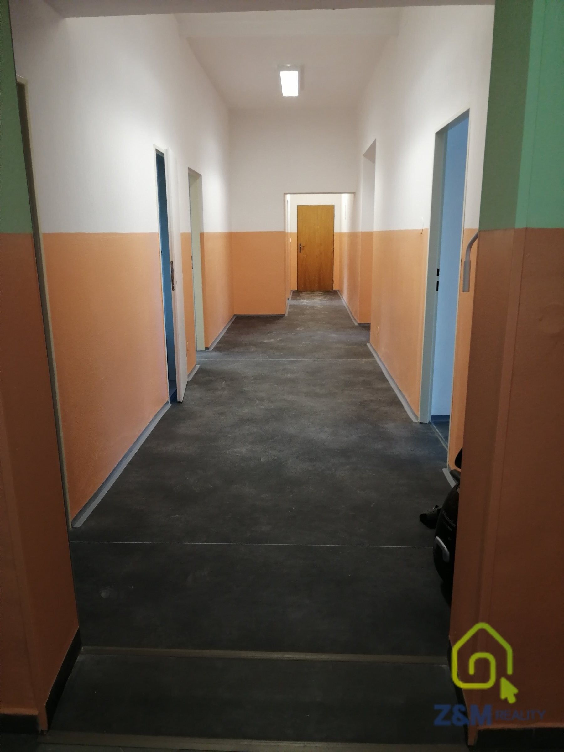 Pronájem komerčního prostoru 26 m² - foto 11