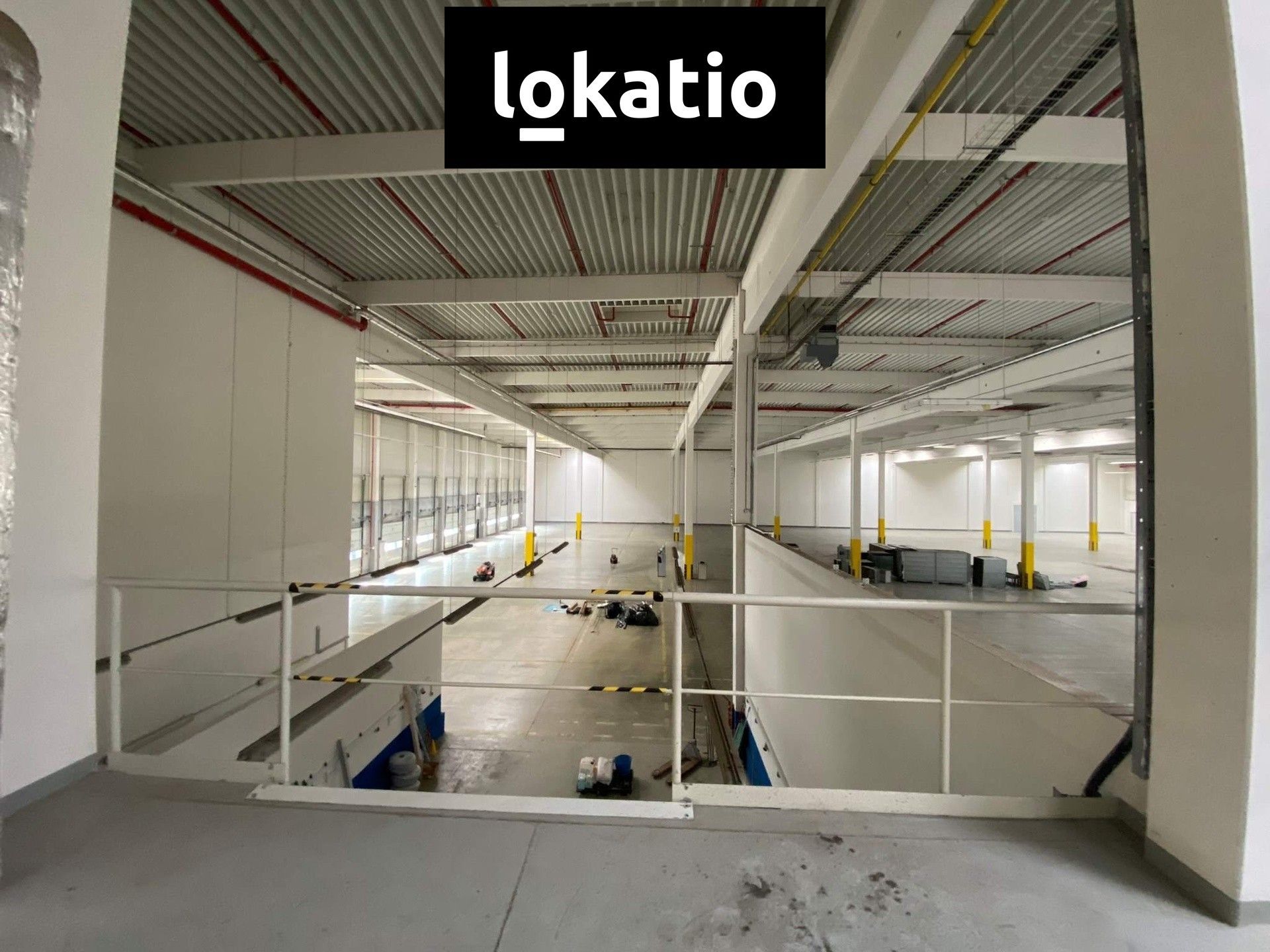 Pronájem komerčního prostoru 8100 m² - foto 7