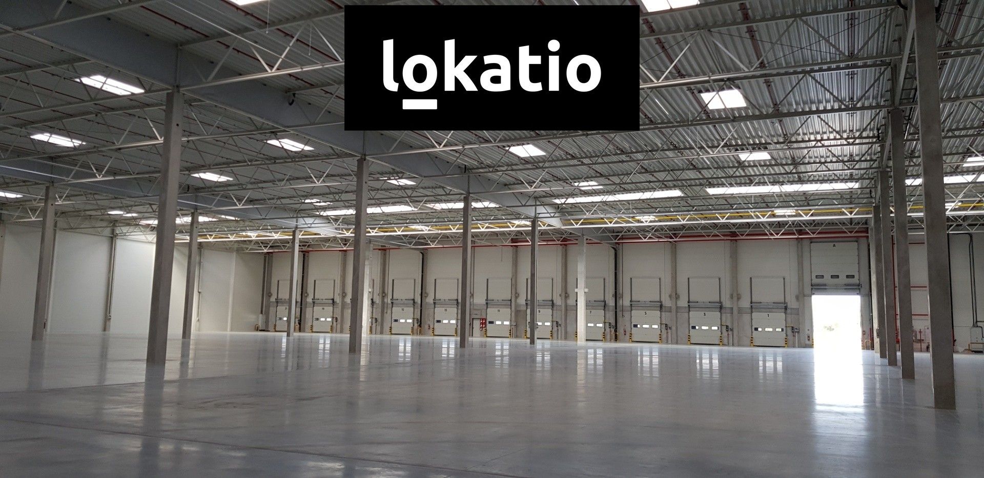 Pronájem komerčního prostoru 9217 m² - foto 1