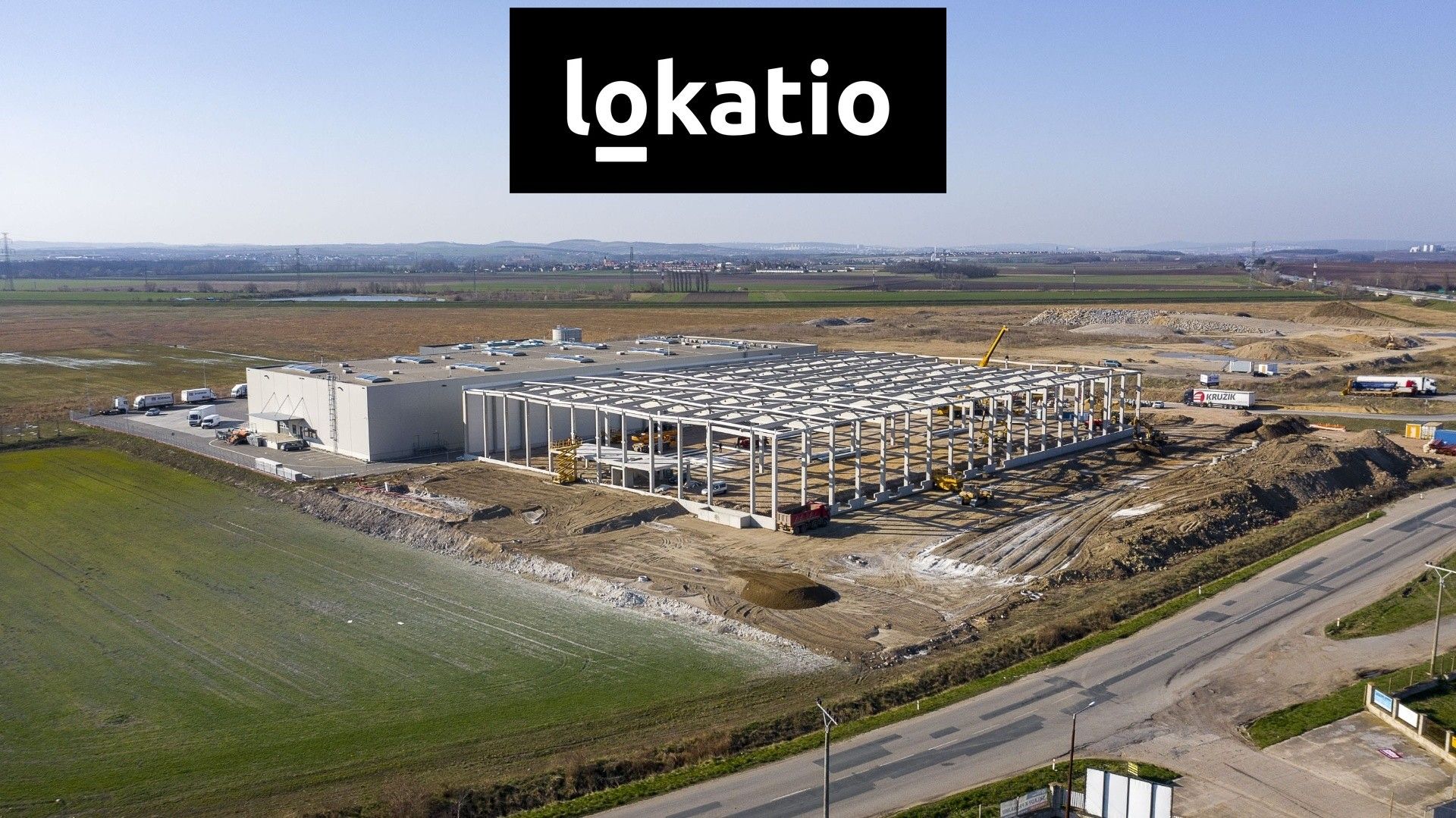 Pronájem komerčního prostoru 2208 m² - foto 3