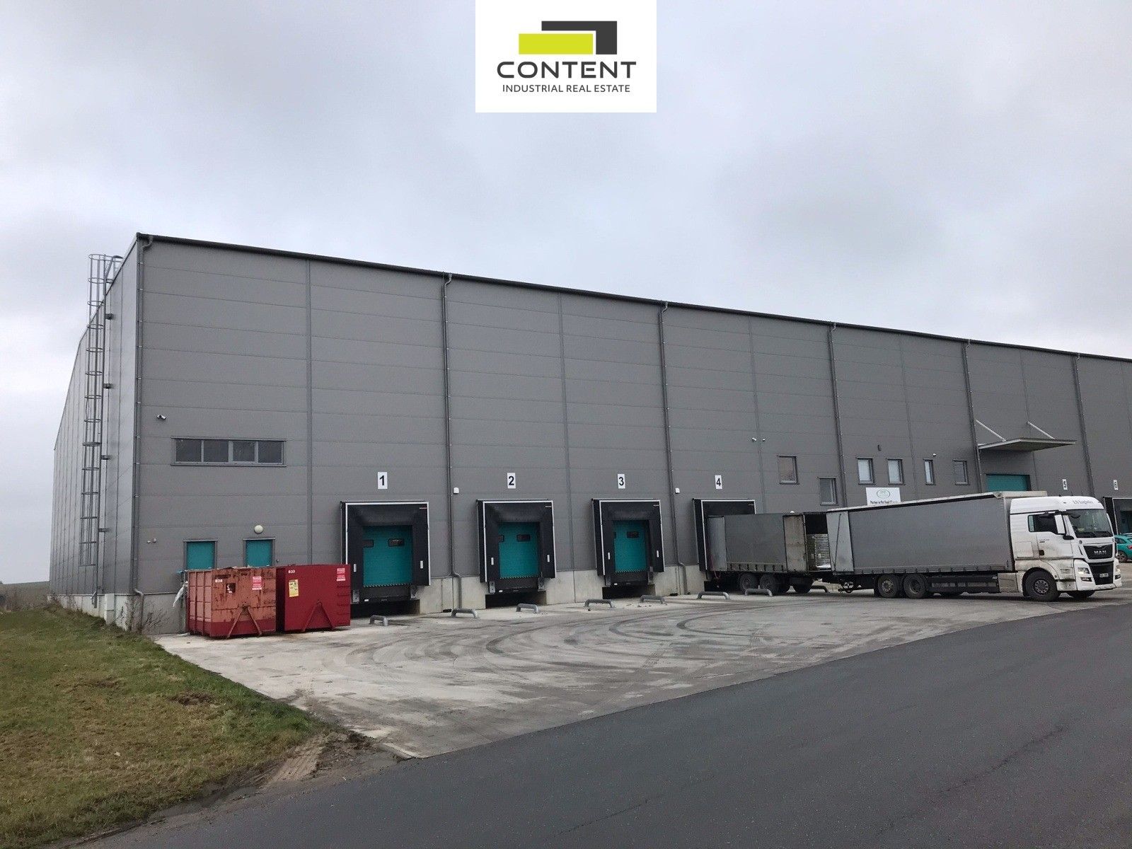 Pronájem komerčního prostoru 7000 m² - foto 13