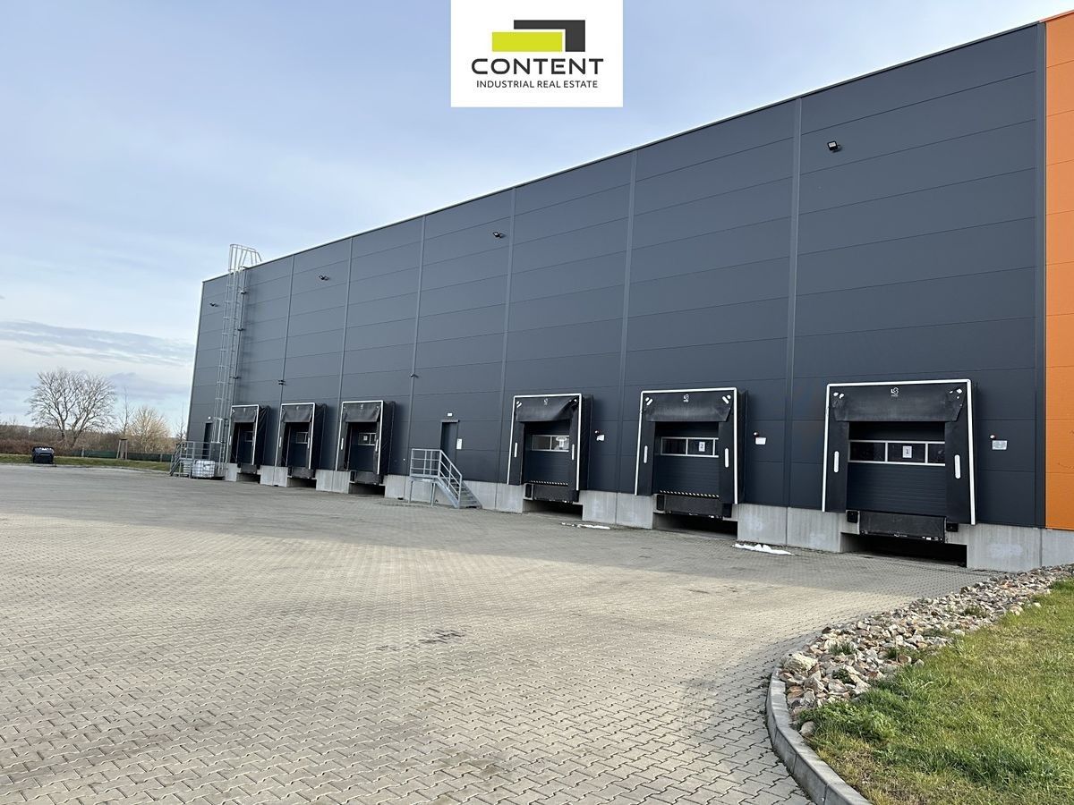 Pronájem komerčního prostoru 4859 m² - foto 10