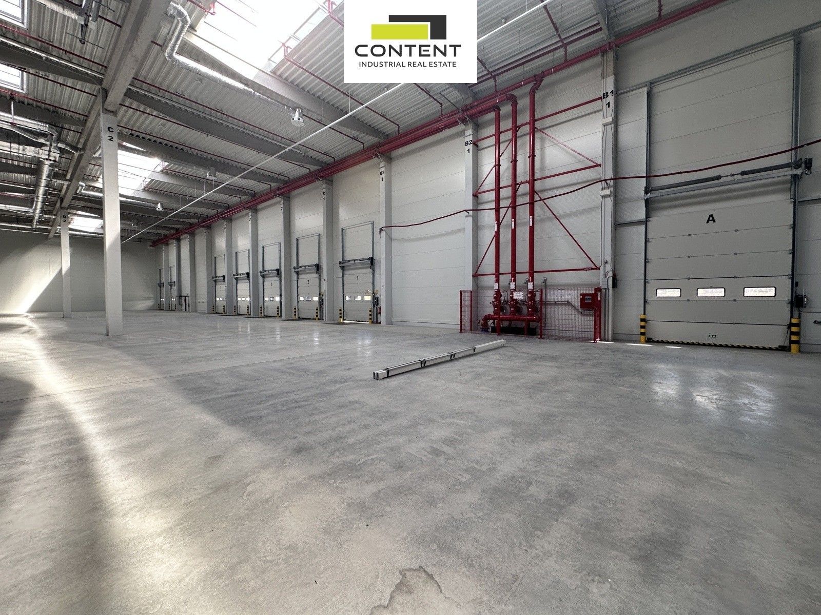 Pronájem komerčního prostoru 5000 m² - foto 9