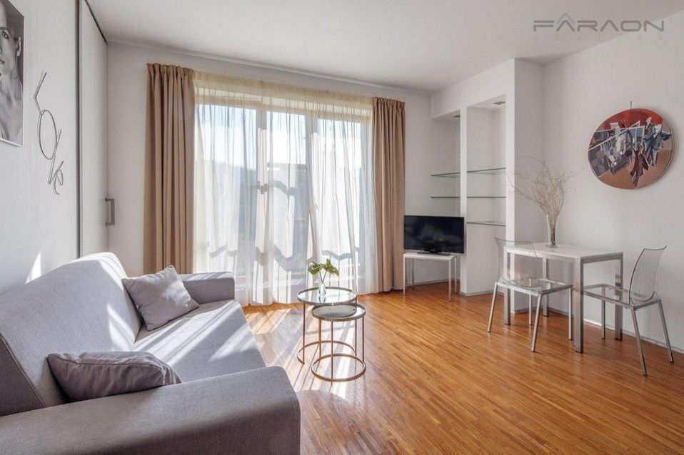 Pronájem bytu 2+kk 45 m² - foto 4