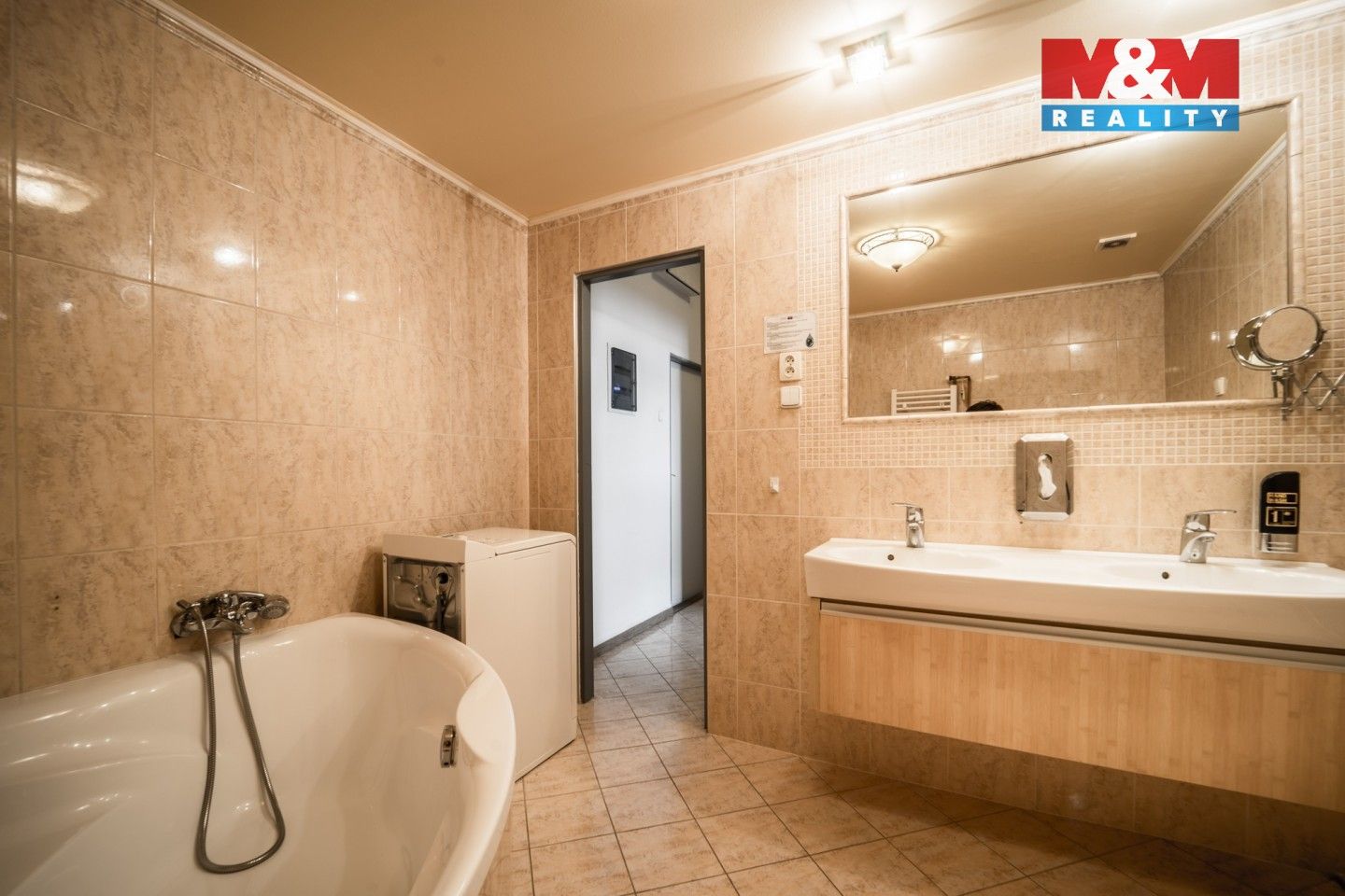 Pronájem bytu 4+kk 102 m² - foto 5