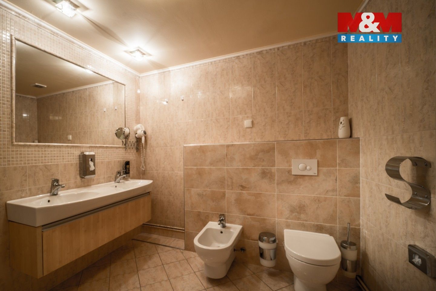 Pronájem bytu 4+kk 102 m² - foto 9