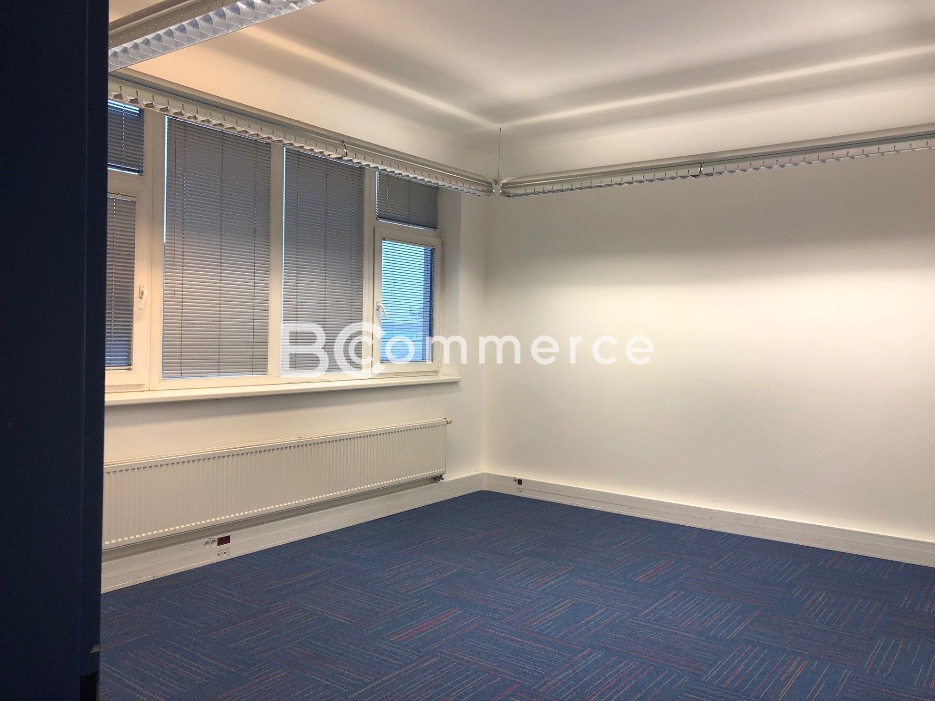 Pronájem komerčního prostoru 135 m² - foto 2