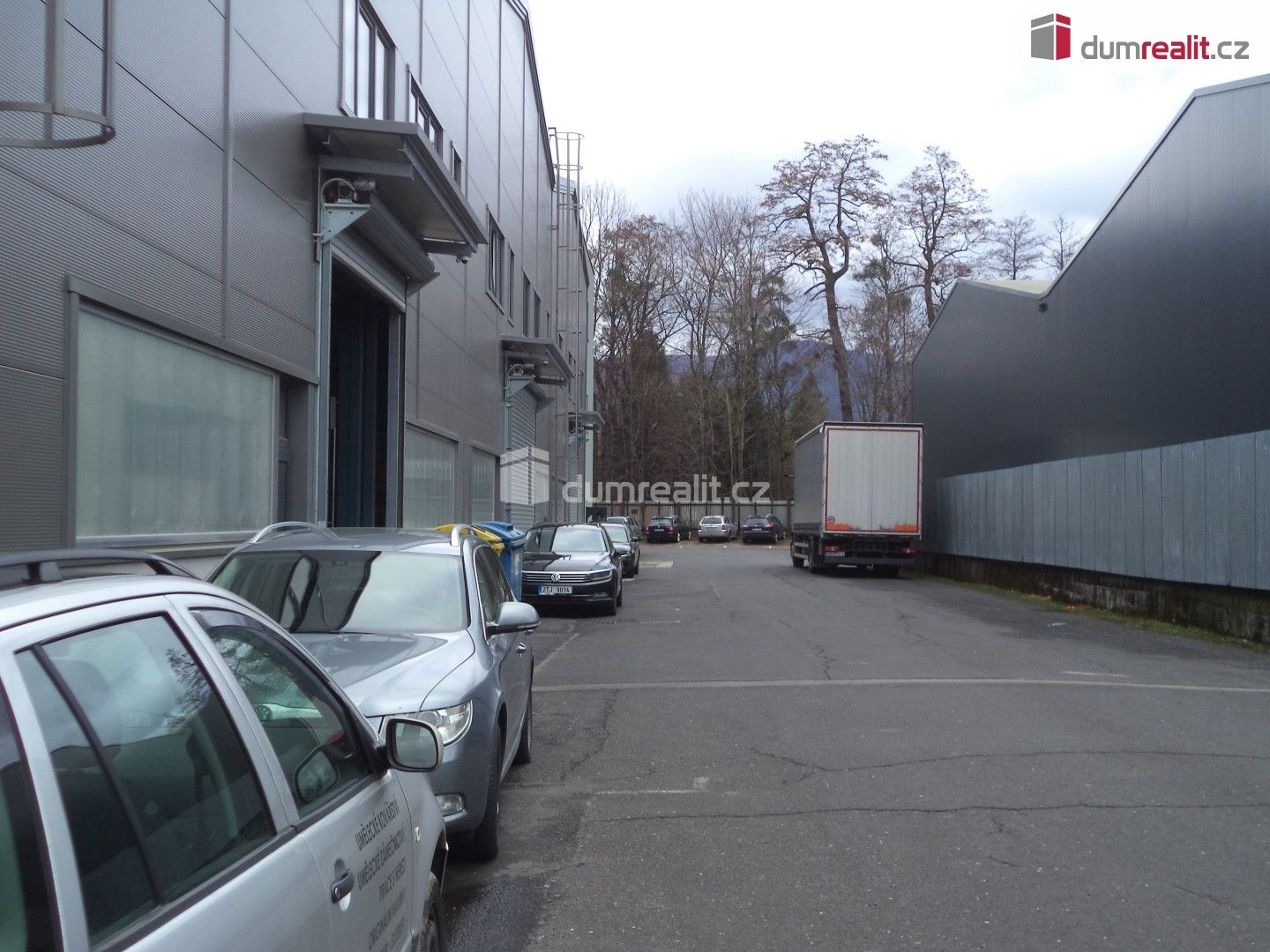 Pronájem komerčního prostoru 600 m² - foto 11