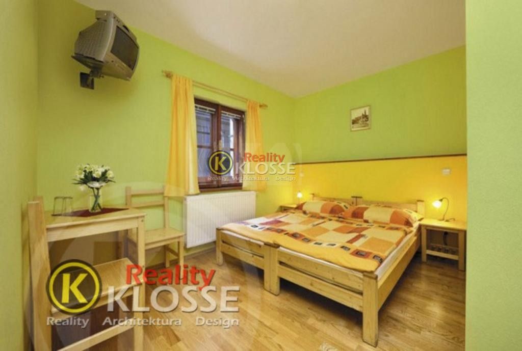 Prodej komerčního prostoru 200 m² - foto 5