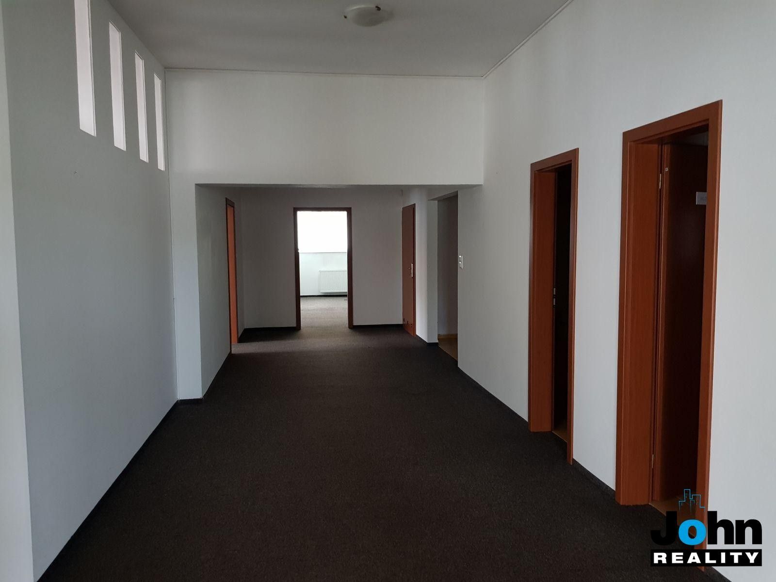 Pronájem komerčního prostoru 200 m² - foto 3