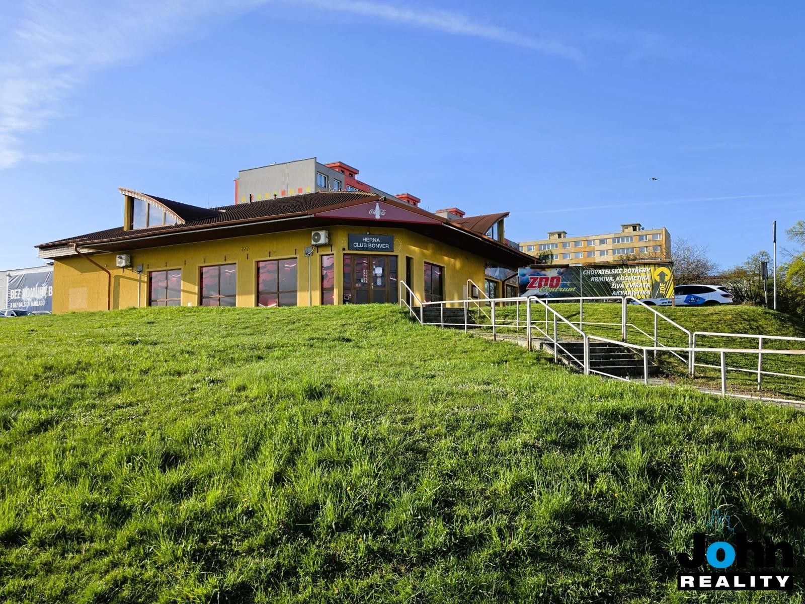 Pronájem komerčního prostoru 200 m² - foto 15