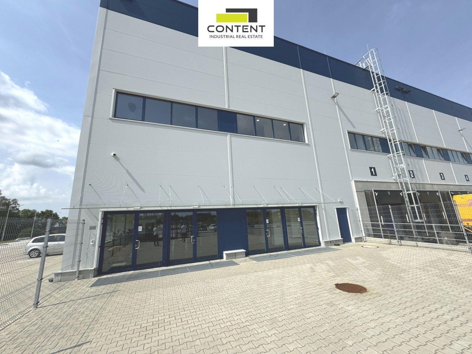 Pronájem komerčního prostoru 5000 m² - foto 11