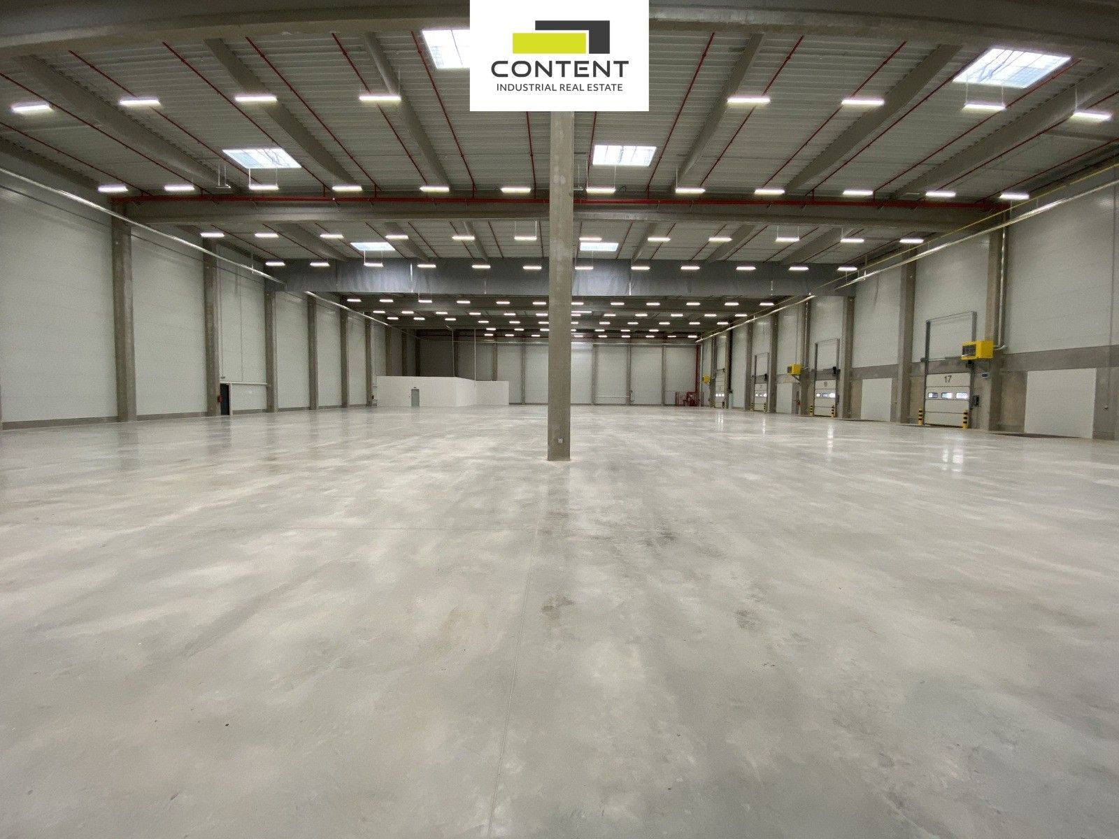 Pronájem komerčního prostoru 16000 m² - foto 7