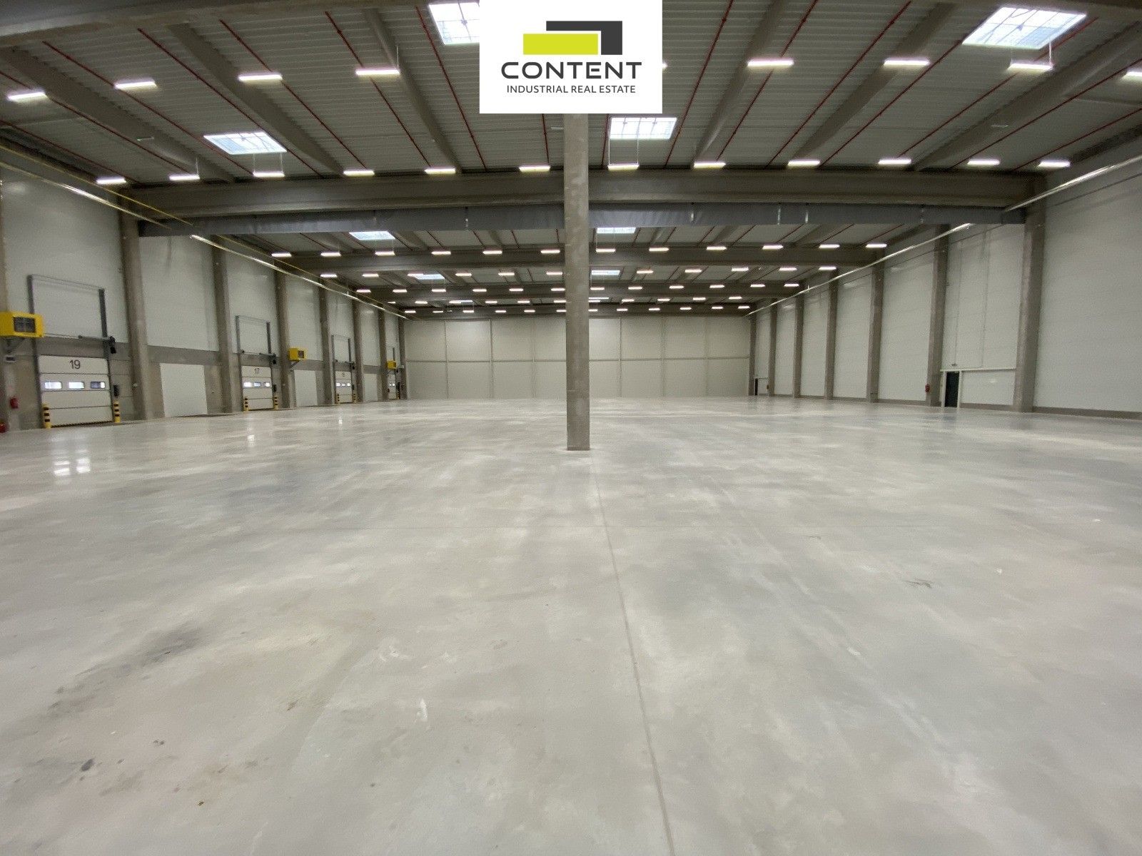 Pronájem komerčního prostoru 16000 m² - foto 10