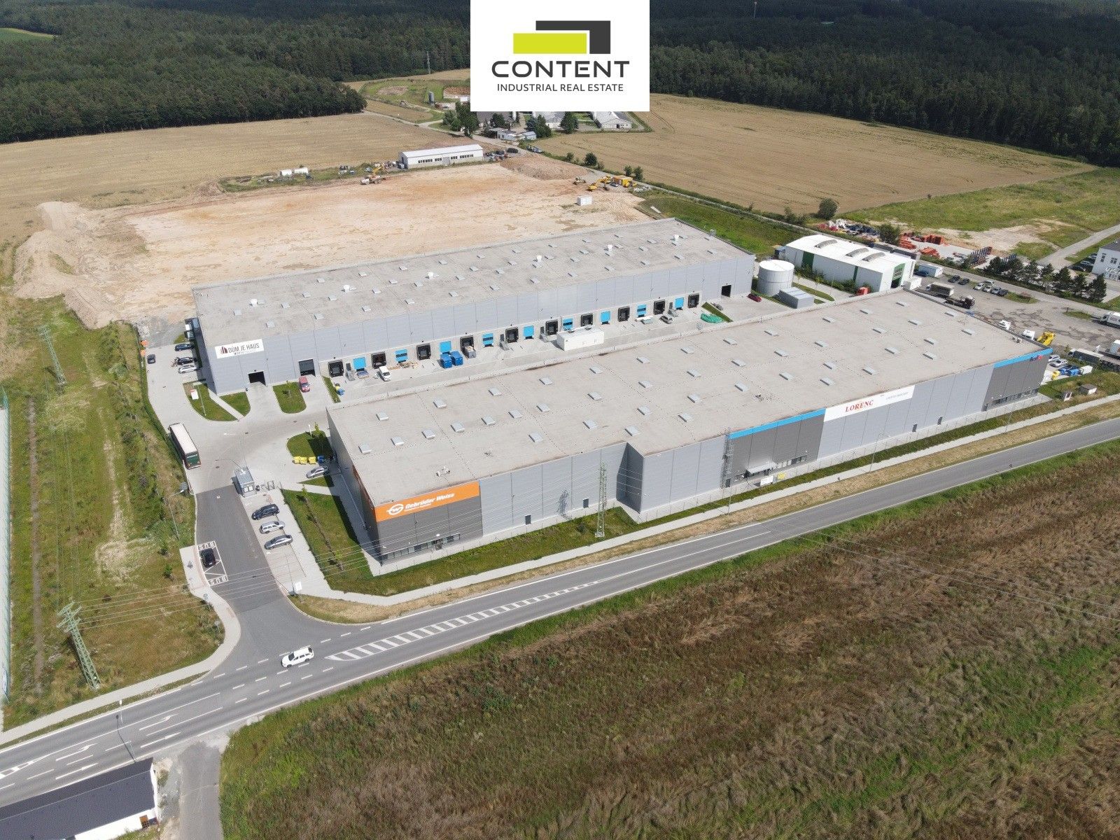 Pronájem komerčního prostoru 16000 m² - foto 15