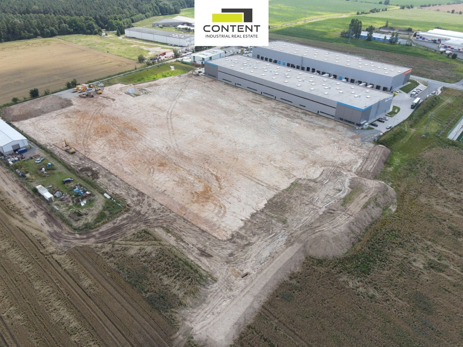 Pronájem komerčního prostoru 16000 m² - foto 20