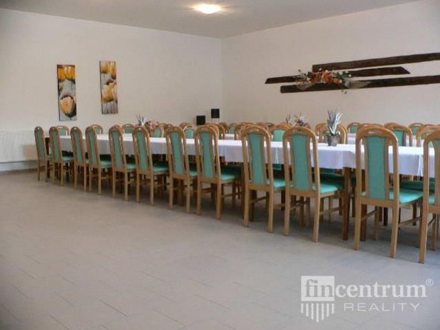 Prodej komerčního prostoru 1400 m² - foto 4