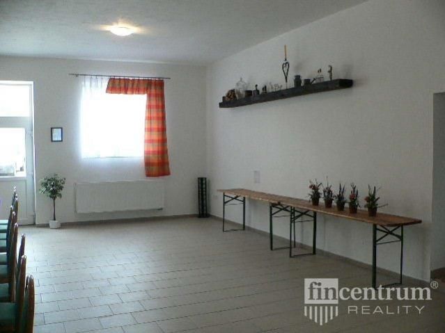 Prodej komerčního prostoru 1400 m² - foto 5