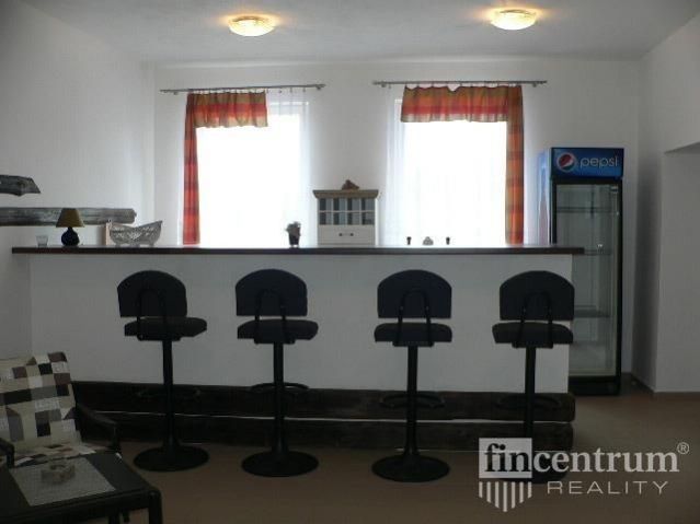 Prodej komerčního prostoru 1400 m² - foto 10
