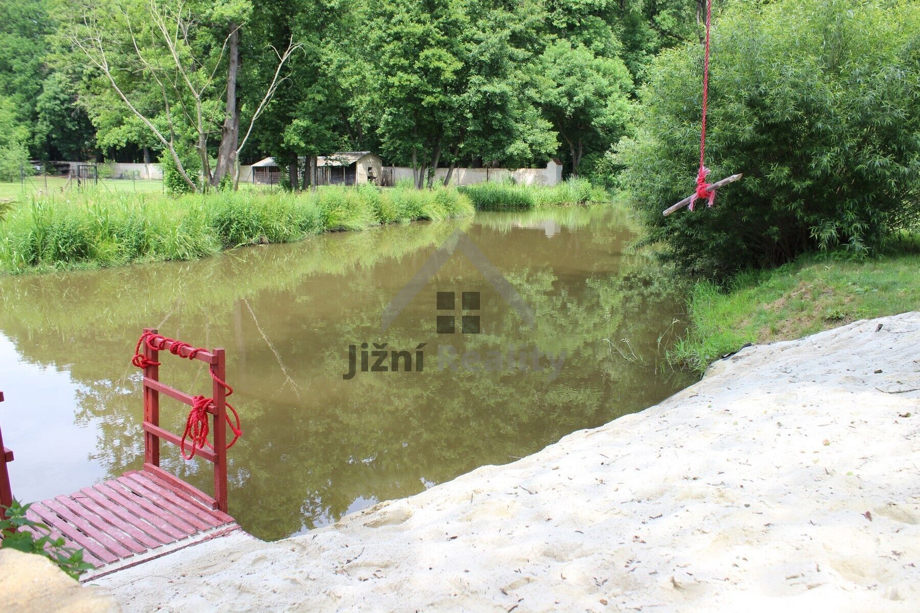 Prodej komerčního prostoru 1000 m² - foto 24
